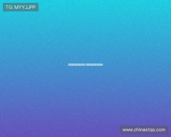 穆勒现身拜仁公开训练现场 球迷热情送别这位传奇偶像